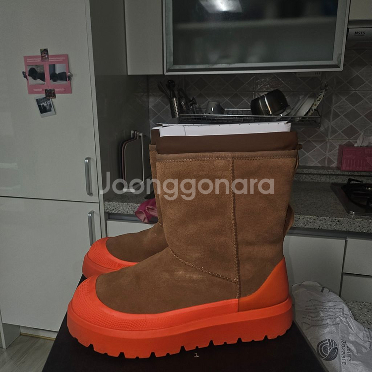 UGG 어그 클래식 숏 웨더 하이브리드 반값이하 급처분--6