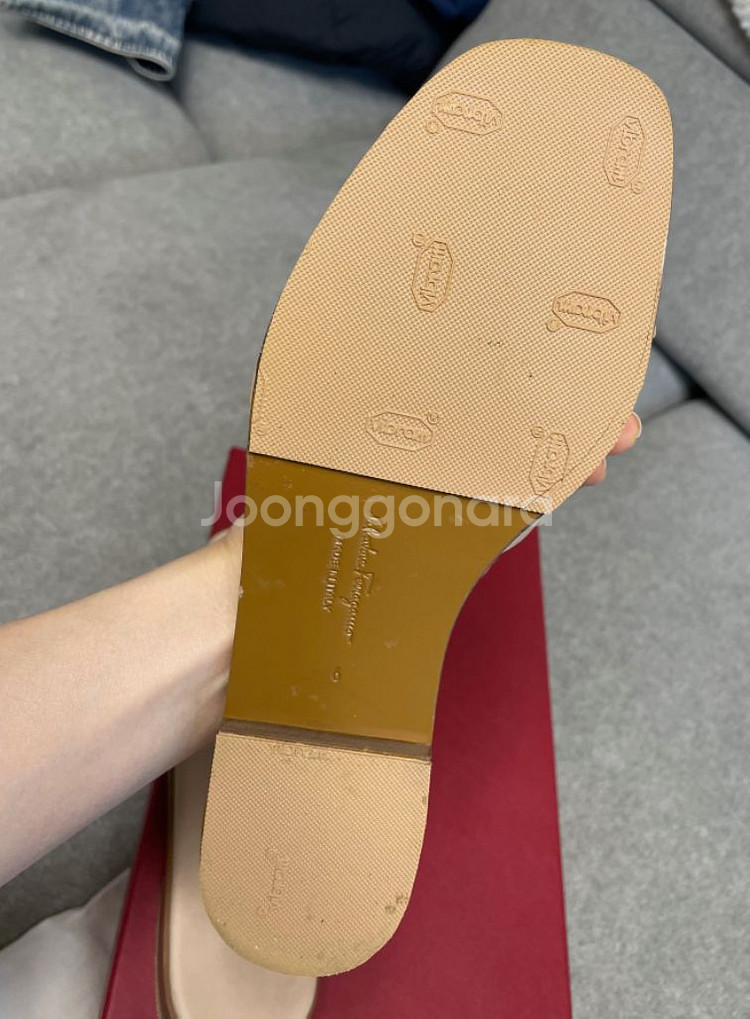 페라가모 샌들 뮬--3