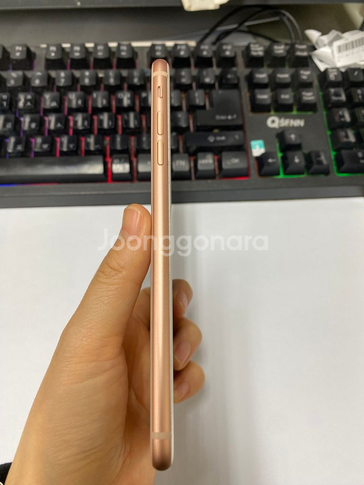 아이폰8플러스 로즈골드SS급 256G 배터리100--4