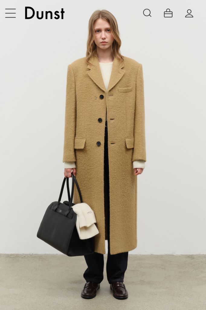던스트 3 BUTTON BOUCLE WOOL COAT
