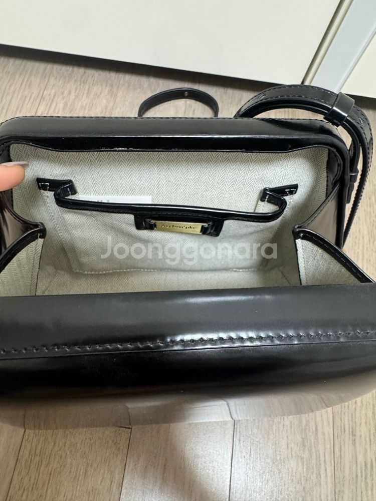 (새상품)아카이브앱크 Shell frame bag--7