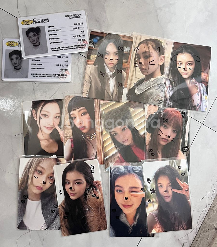 뉴진스 블루북 OMG 가방버전 포카 양도--4