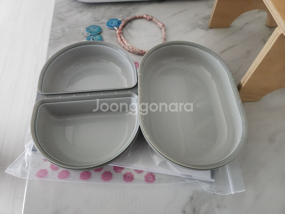 반려동물 급식기 슈어피드 판매합니다.--2