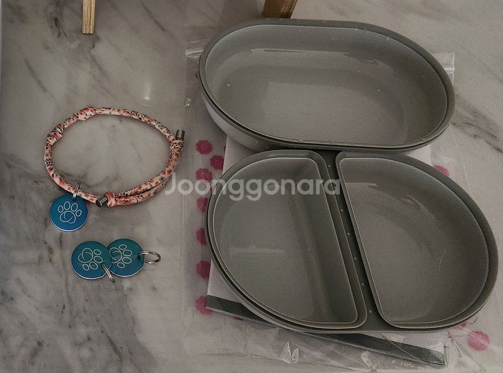 반려동물 급식기 슈어피드 판매합니다.--4