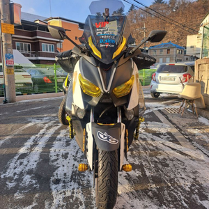 xmax300
