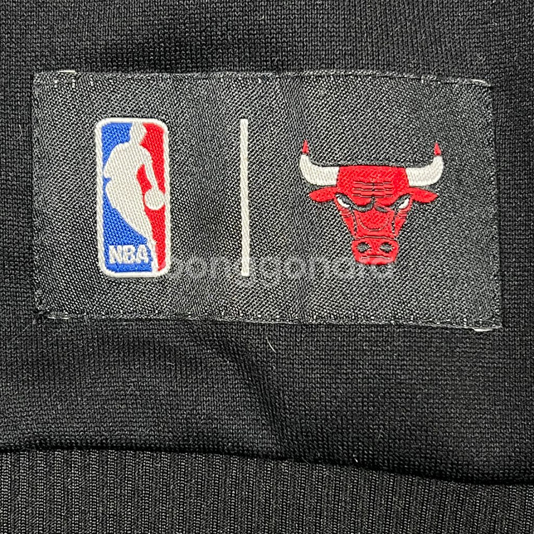 아디다스 x NBA 시카고 불스 스트릿 트랙탑 저지 L--4