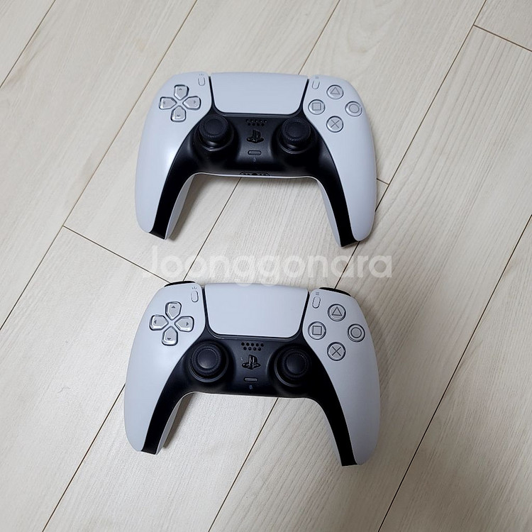 PS5 슬림 디스크 S 급 팝니다. S급 듀얼센스 x2--4