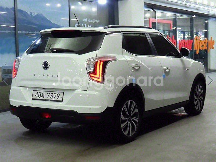 @19년식 베리 뉴 티볼리 1.5 가솔린 2WD V7--3