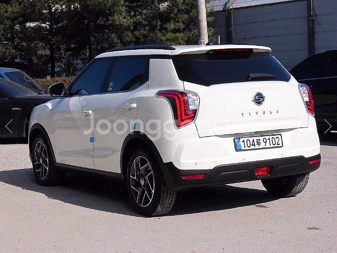 @22년식 베리 뉴 티볼리 1.5 가솔린 2WD V3--2