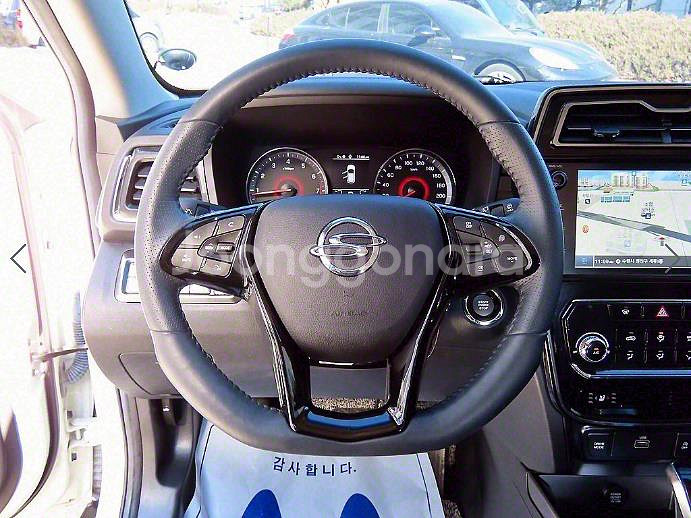 @22년식 베리 뉴 티볼리 1.5 가솔린 2WD V3--7