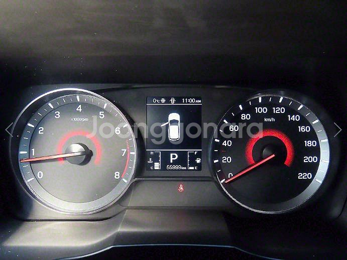 @22년식 베리 뉴 티볼리 1.5 가솔린 2WD V3--8