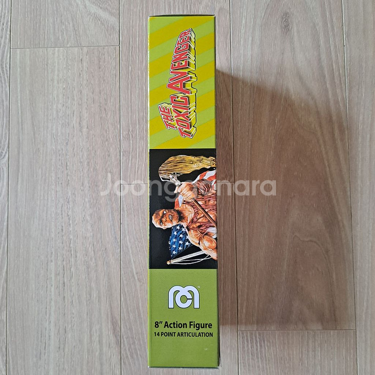 메고 톡식 어벤저 8인치 액션 피규어--1