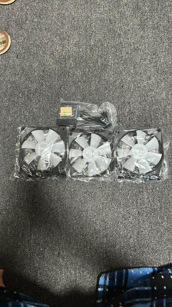 NZXT F120 RGB CORE x3 컨트롤러포함--0