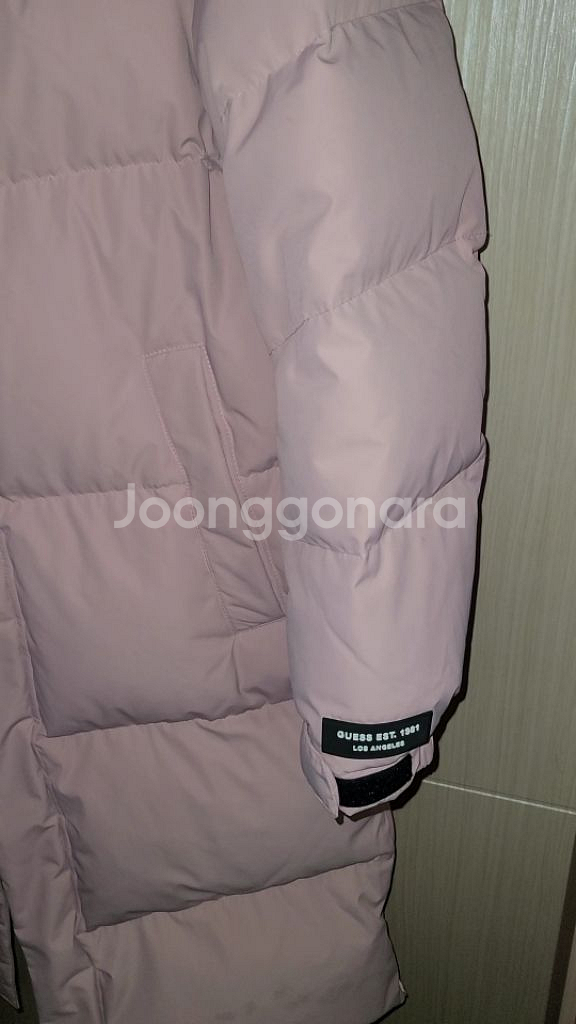 게스 롱패딩 분홍 S사이즈입니다--1