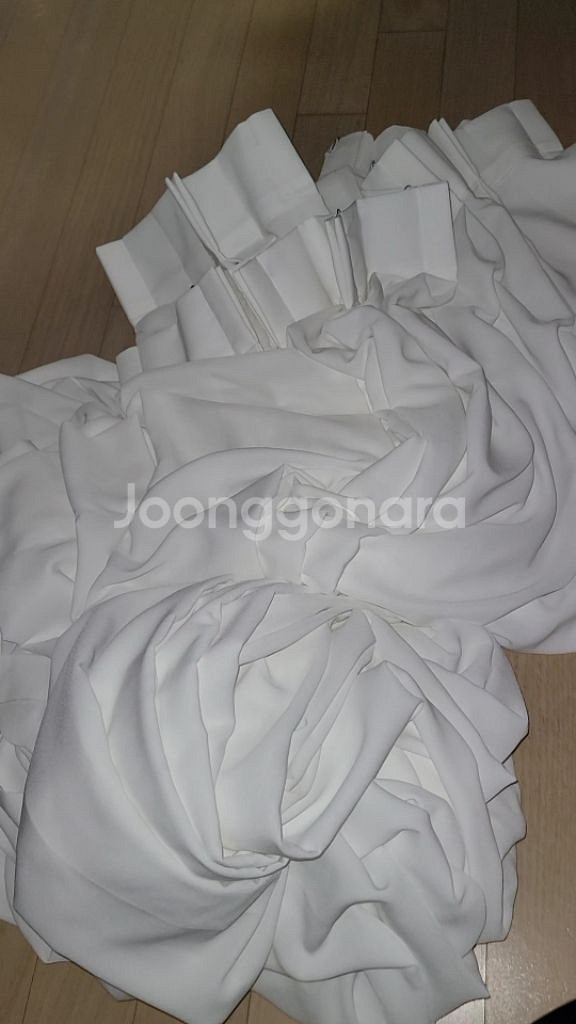 150.230사이즈 나비주름 쉬폰커텐 두장입니다--3