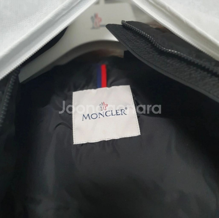 몽클레어 여성 패딩 클레어 폭스털(실착1회)--4