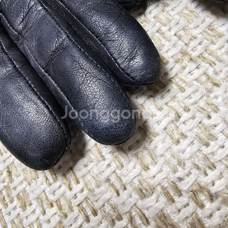 243- MCM외 여성 가죽장갑 2종 일괄--3