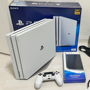 ps4 pro 7117b 1테라 판매합니다