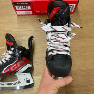 CCM Jetspeed FT6 Pro 스케이트