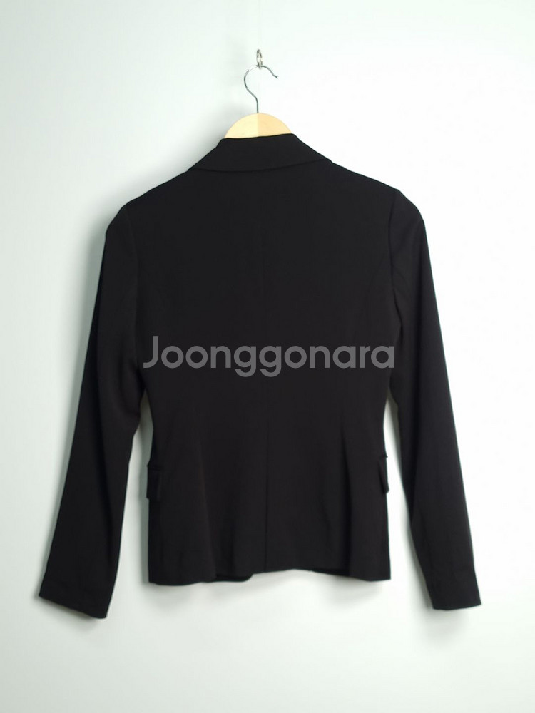 Natural beauty basic 블랙 블레이저--1