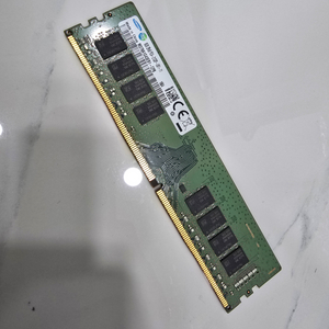 삼성 램 8GB DDR4 팝니다 2133p