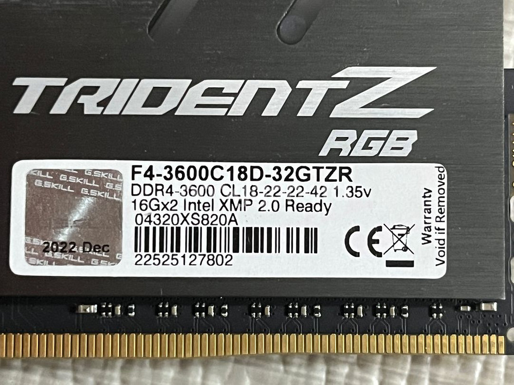 지스킬 DDR4 3600 트라이던트Z RGB 32GB--2