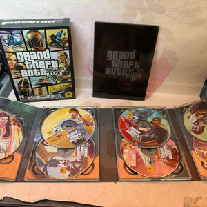 PC게임 그랜드 테프트오토 GTA5,7disc+지도