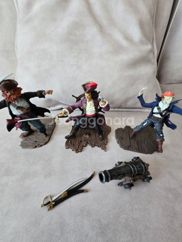 원피스 로빈,해적 피규어 일괄판매--3