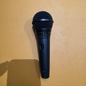 Shure PGA58 마이크