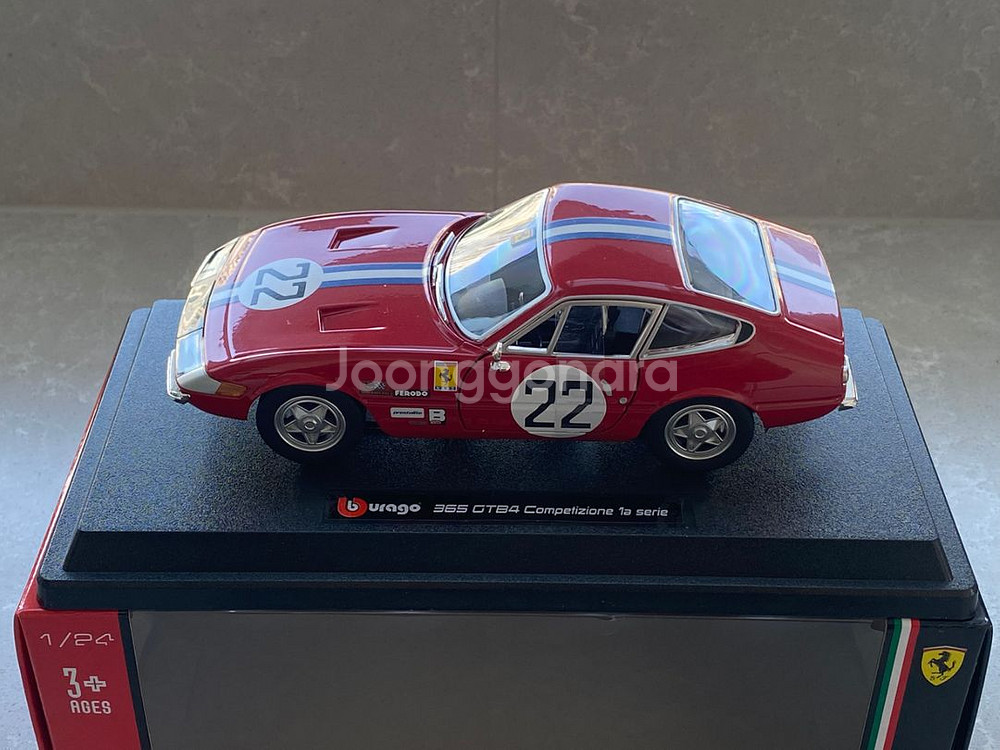 1/24 부라고 365 GTB4 다이캐스트--1