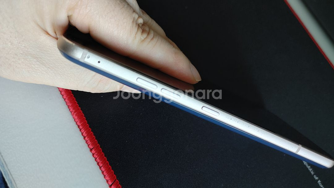 LG V60 티모바일 팝니다.--5