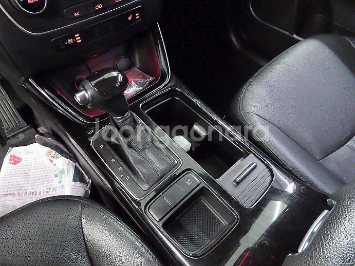 @14년식 뉴쏘렌토 R R2.0 2WD 트렌디 전국최--9