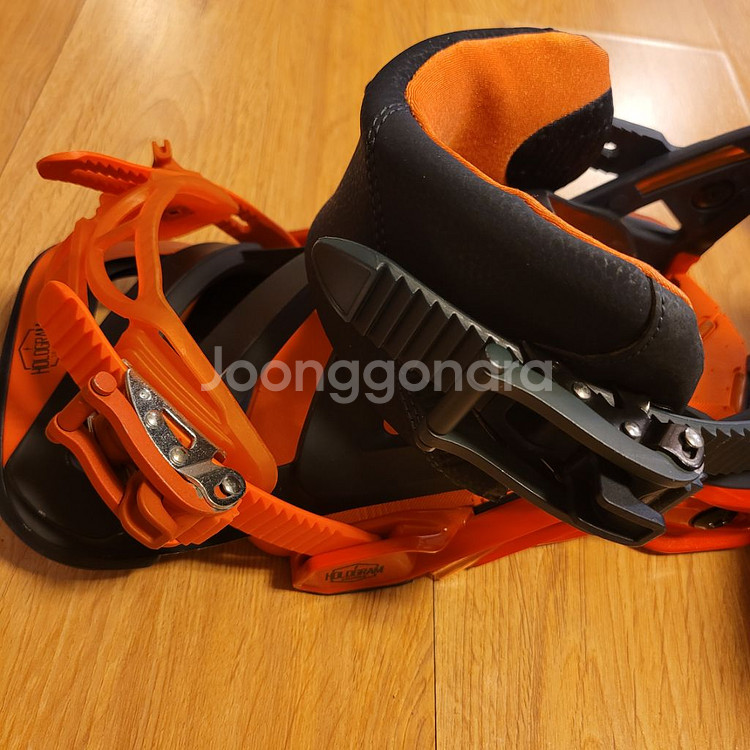 살로몬 홀로그램 스노우보드 바인딩 s사이즈 (여성용)--3