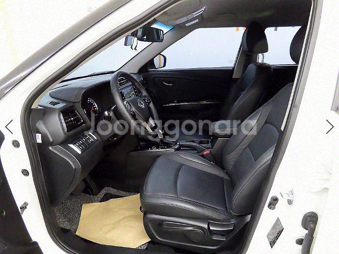 @20년식 베리 뉴 티볼리 1.5 가솔린 2WD V3--4