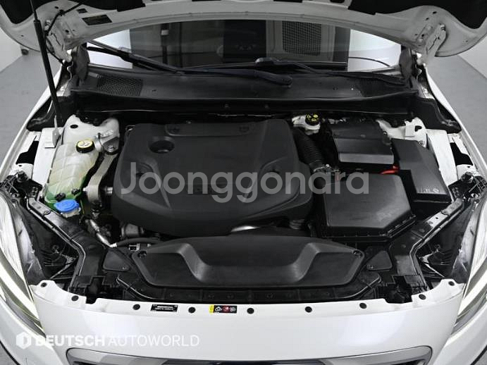 @18년식 V40 크로스컨트리 D3 모멘텀 전국최저가--5