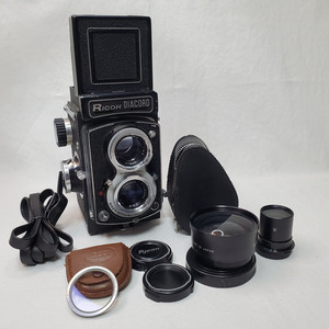 Ricoh Diacord L TLR Camera