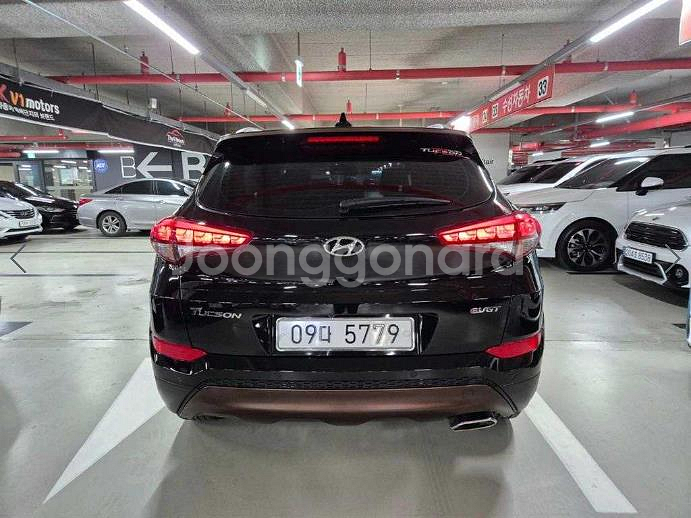 @17년식 올 뉴투싼 디젤 1.7 2WD 모던피버 전--3