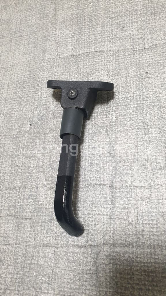 전동킥보드 나인봇 G30 킥스탠드--1
