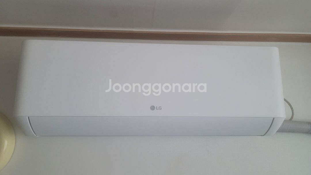 엘지6평 인버터 벽걸이에어컨 팝니다--3