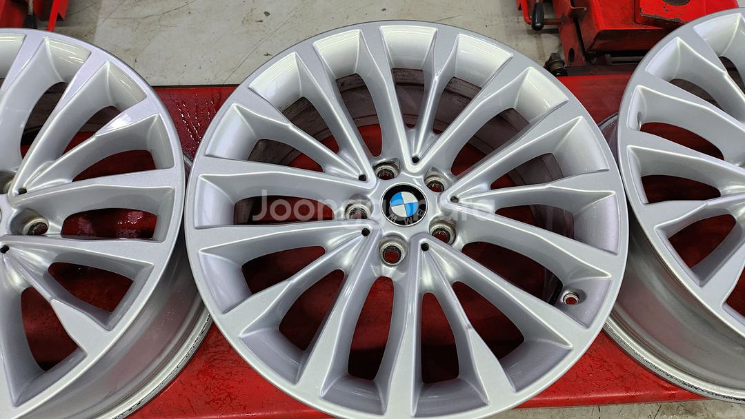 BMW 5시리즈 18인치 휠 팝니다.--4