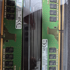 삼성 DDR4 8G 2개