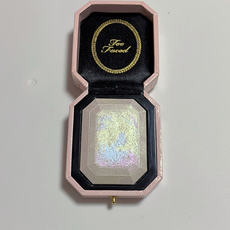 투페이스드 다이아몬드 하이라이터 다이아몬드 파이어 이미지