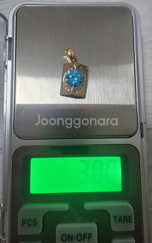 18K 엘로우 토파즈 메달--7