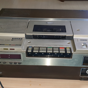 SONY CASSETTE RECORDER SL-8600