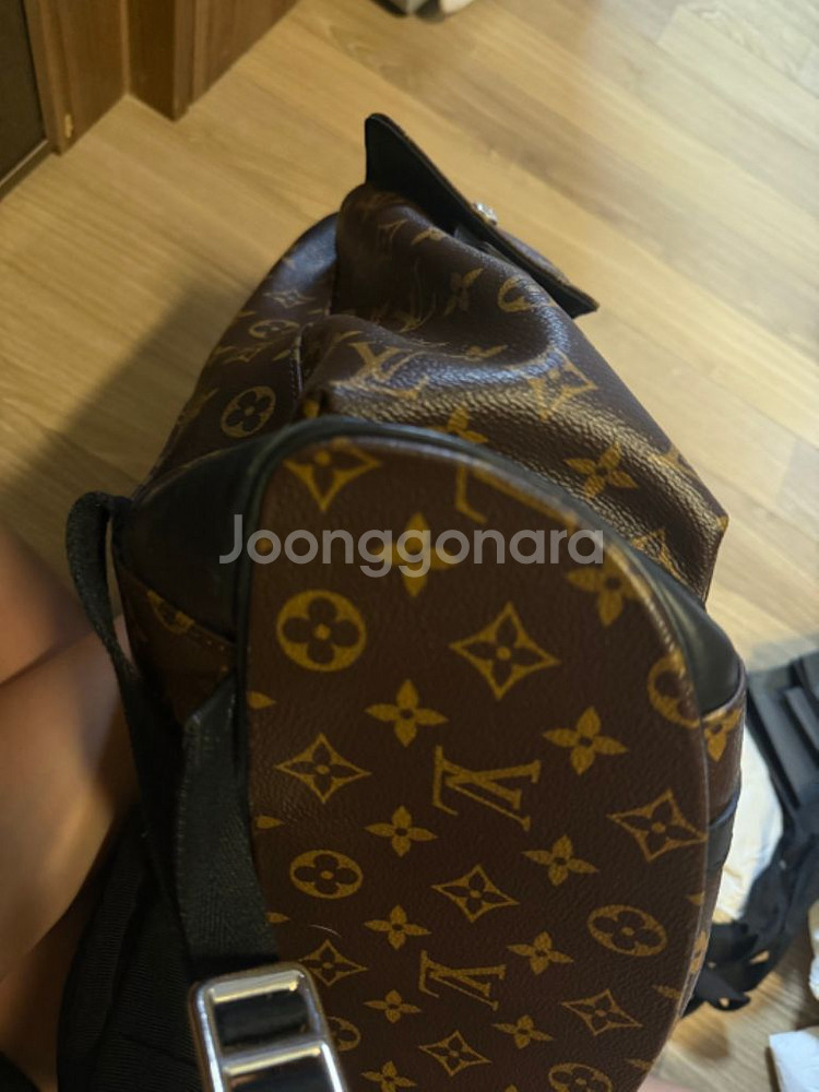 루이비통 남성 백팩크리스토퍼 판매합니다--3