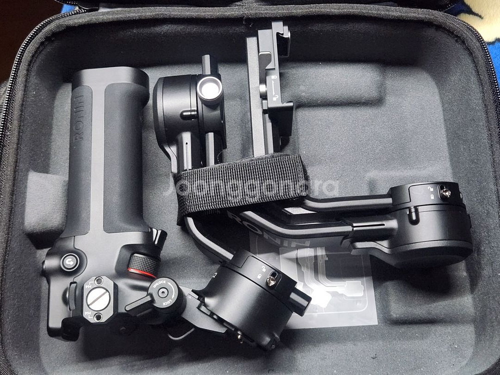 DJI RSC 2 Pro Combo 짐벌--3