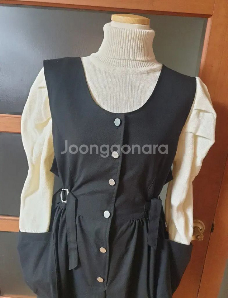 (새제품)스타일난다 제작 아웃포켓 오버롤 원피스--2