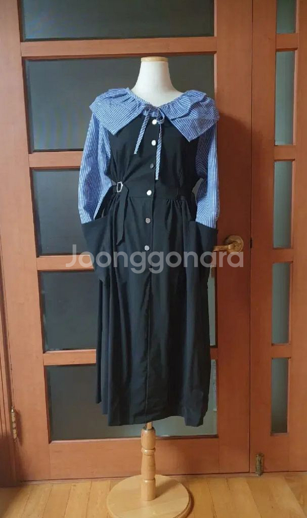(새제품)스타일난다 제작 아웃포켓 오버롤 원피스--1