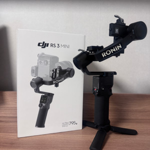 DJI RS3 Mini 짐벌