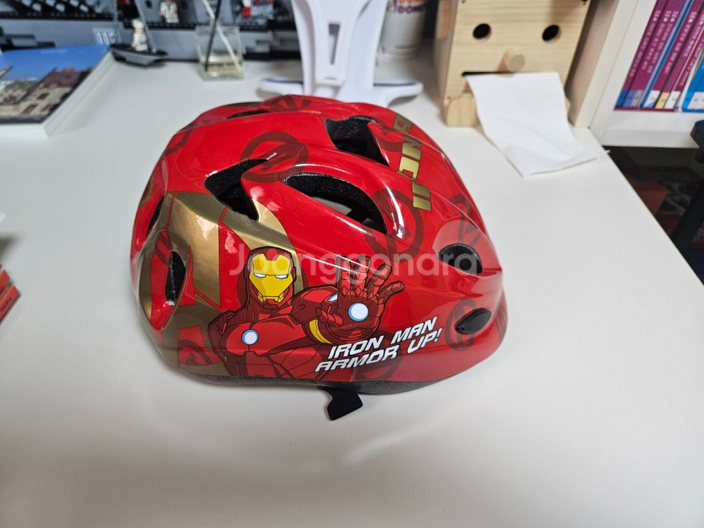 아이언맨 어린이 자전거 헬멧(1회착용)--2